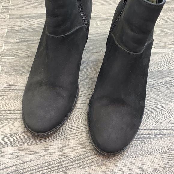 Blondo Suede Leather Waterproof Boots - Picture 6 of 9